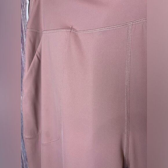Gradual Pink Working out Leggings. Size X-Large. - Picture 2 of 5